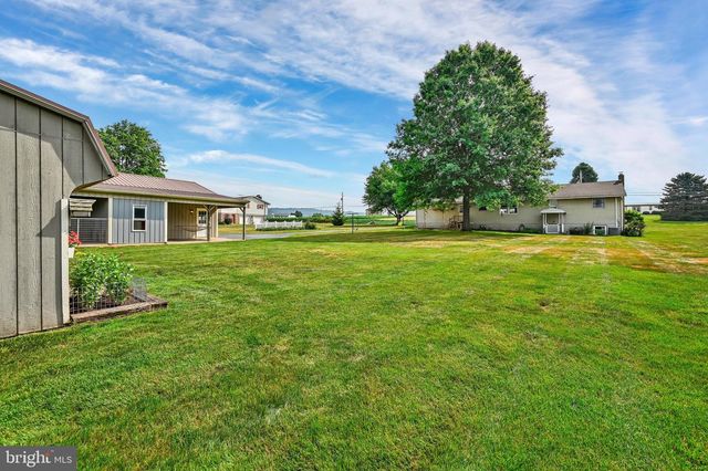 75 HICKORY RD, Denver, PA 17517