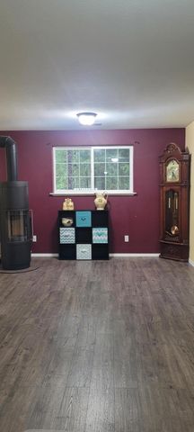 3760 Pleasant Creek Road, Rogue River, OR 97537