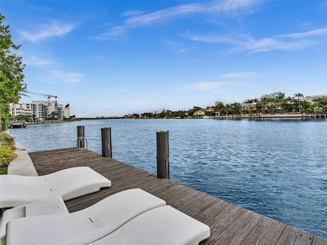9821 E Bay Harbor Dr 302, Bay Harbor Islands, FL 33154