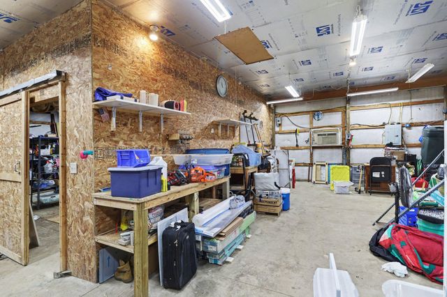 4827 W Paradise Road W, Battle Creek, MI 49015