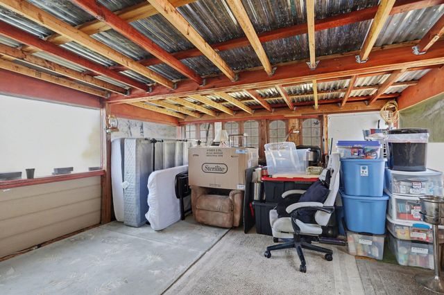 4827 W Paradise Road W, Battle Creek, MI 49015