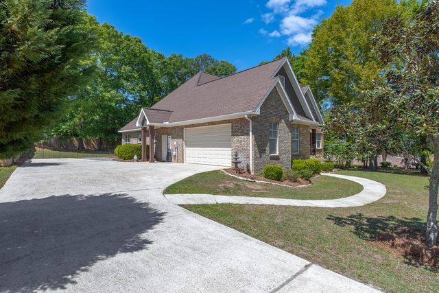 102 New Bedford Street, Dothan, AL 36305