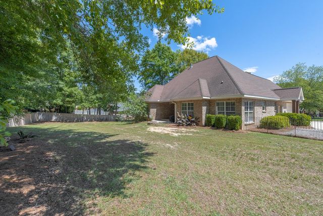 102 New Bedford Street, Dothan, AL 36305