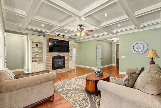 102 New Bedford Street, Dothan, AL 36305