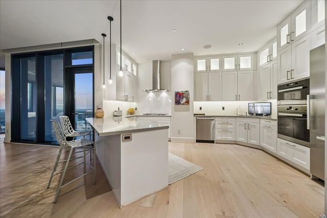 1409 Post Oak Boulevard 2202, Houston, TX 77056