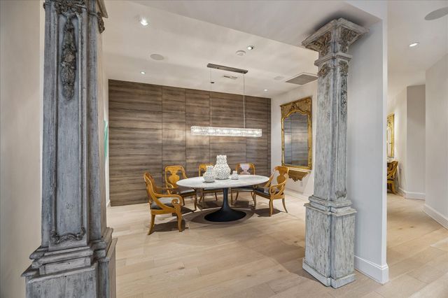 1409 Post Oak Boulevard 2202, Houston, TX 77056