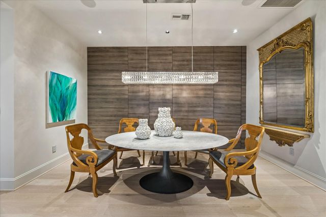 1409 Post Oak Boulevard 2202, Houston, TX 77056