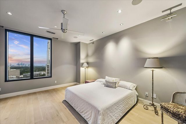 1409 Post Oak Boulevard 2202, Houston, TX 77056