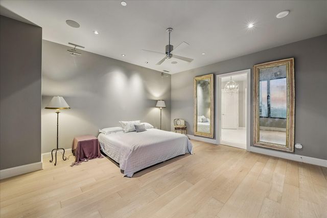 1409 Post Oak Boulevard 2202, Houston, TX 77056