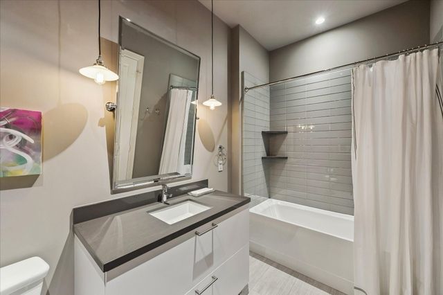 1409 Post Oak Boulevard 2202, Houston, TX 77056