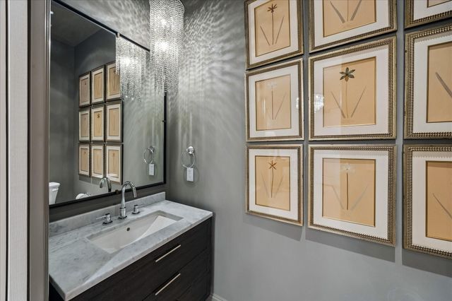 1409 Post Oak Boulevard 2202, Houston, TX 77056