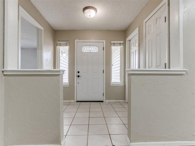 6609 Laurel Road, Oklahoma City, OK 73162