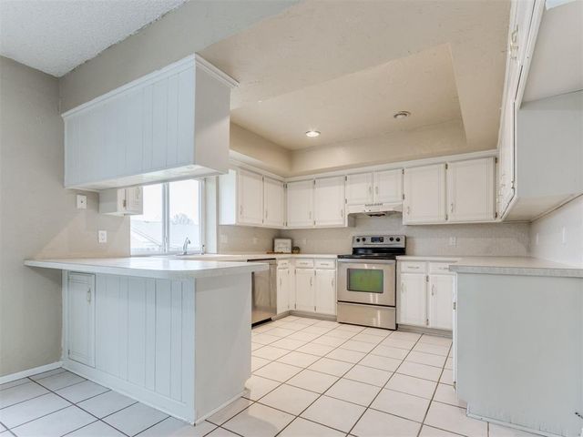 6609 Laurel Road, Oklahoma City, OK 73162