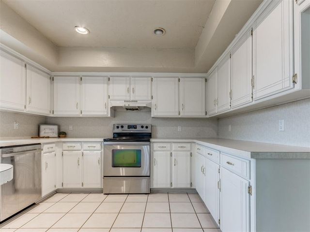 6609 Laurel Road, Oklahoma City, OK 73162