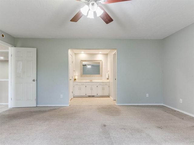 6609 Laurel Road, Oklahoma City, OK 73162