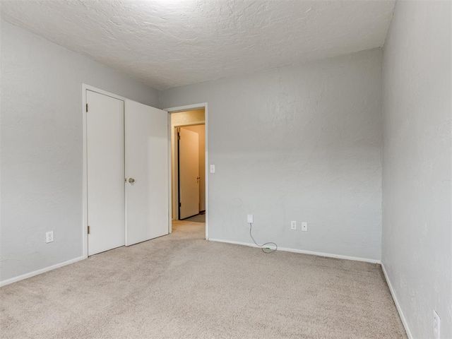 6609 Laurel Road, Oklahoma City, OK 73162