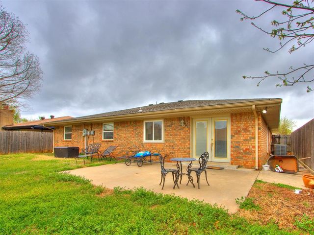 6609 Laurel Road, Oklahoma City, OK 73162