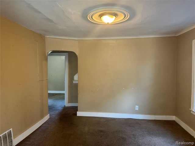 15835 Cruse Street, Detroit, MI 48227
