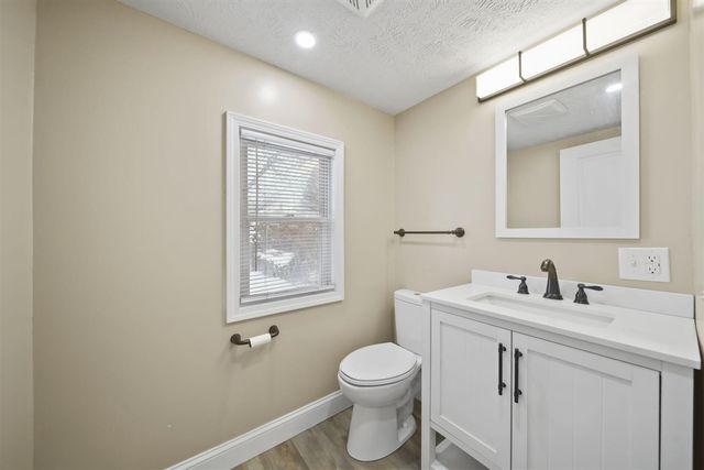 407 S West Avenue, Jackson, MI 49201