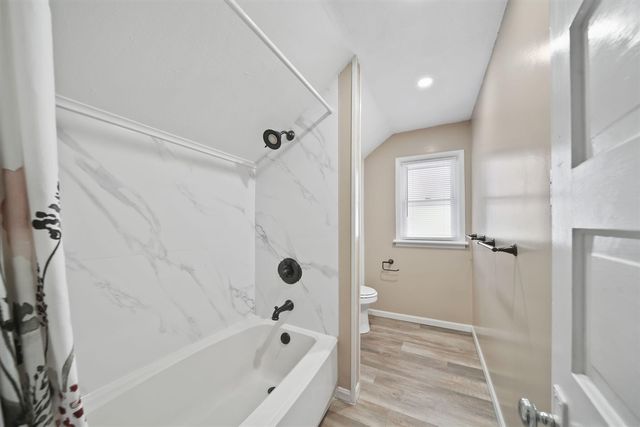 407 S West Avenue, Jackson, MI 49201