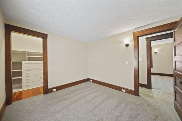 407 S West Avenue, Jackson, MI 49201