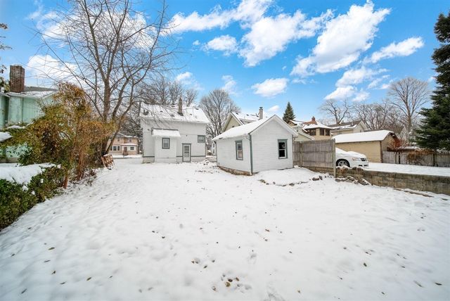 407 S West Avenue, Jackson, MI 49201