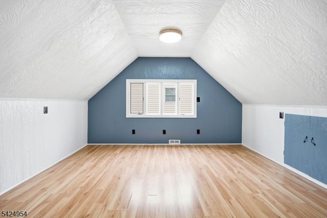 31 Ackerson Pl, Passaic City, NJ 07055
