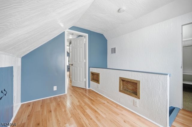31 Ackerson Pl, Passaic City, NJ 07055