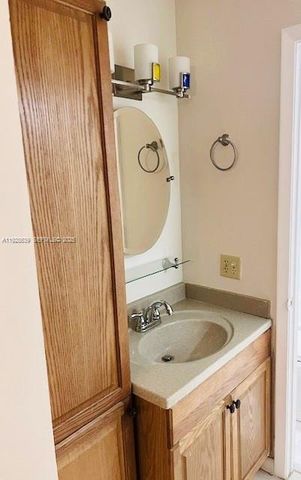 10709 Cleary Blvd 105, Plantation, FL 33324