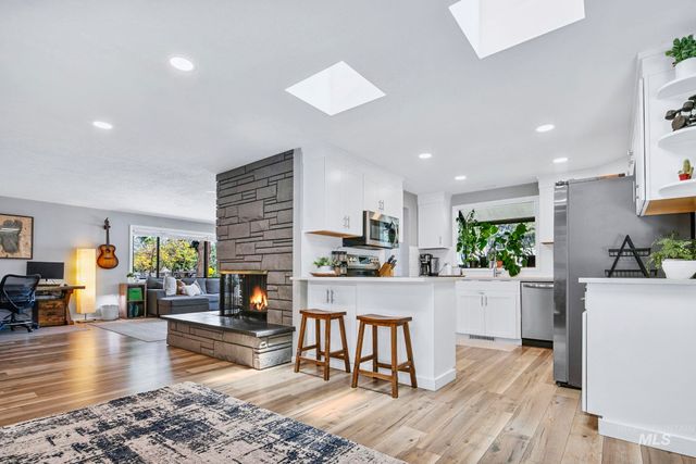 2135 N Dalton Ave, Boise, ID 83704