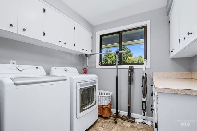 2135 N Dalton Ave, Boise, ID 83704