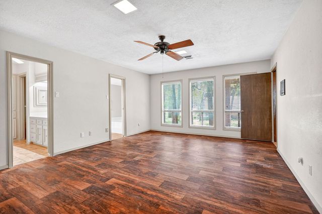 2911 Partridge Circle, Bryan, TX 77802