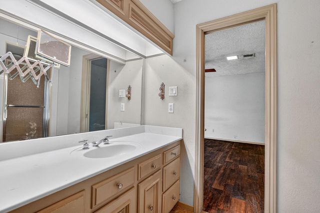 2911 Partridge Circle, Bryan, TX 77802