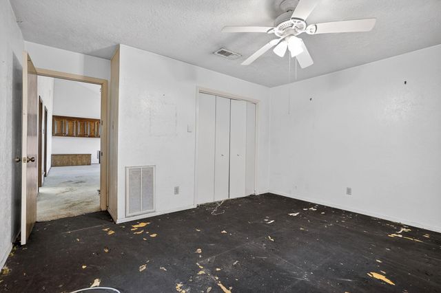 2911 Partridge Circle, Bryan, TX 77802