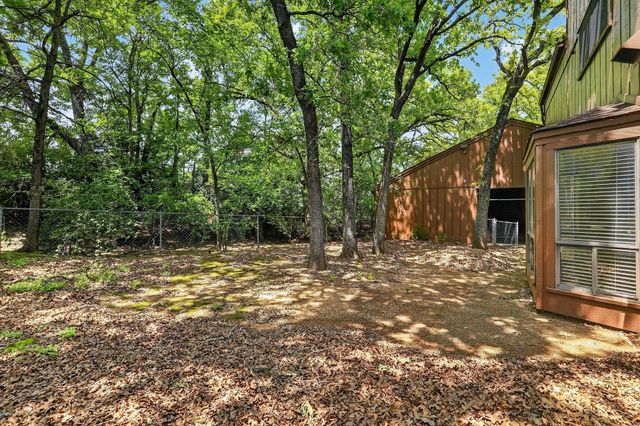2911 Partridge Circle, Bryan, TX 77802