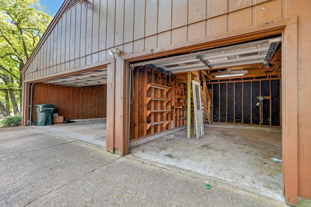 2911 Partridge Circle, Bryan, TX 77802