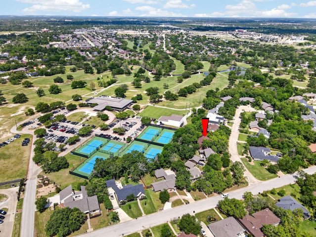 2911 Partridge Circle, Bryan, TX 77802