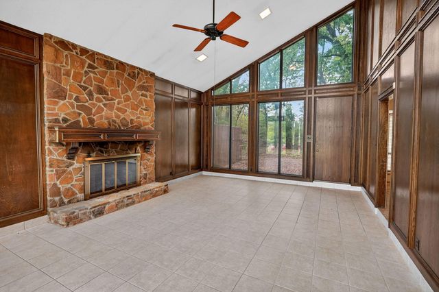 2911 Partridge Circle, Bryan, TX 77802
