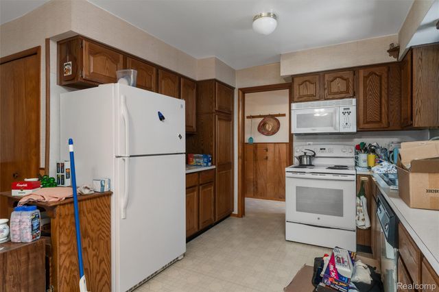 30507 Moulin ave Avenue, Warren, MI 48088