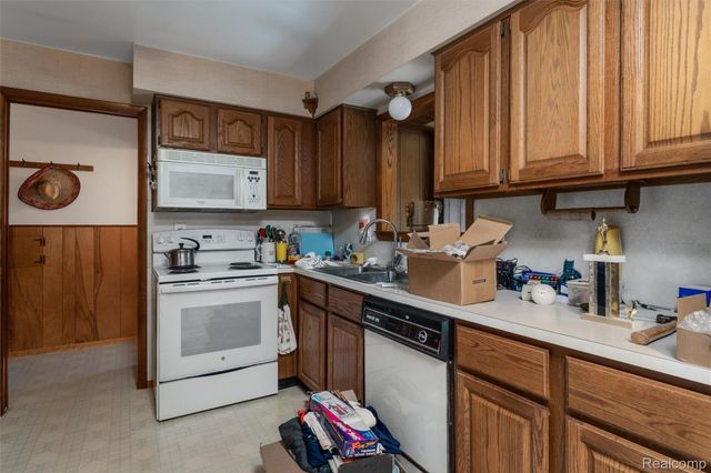 30507 Moulin ave Avenue, Warren, MI 48088