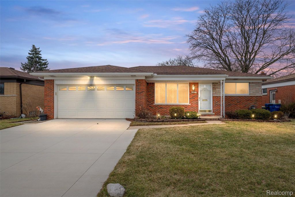 30507 Moulin ave Avenue, Warren, MI 48088