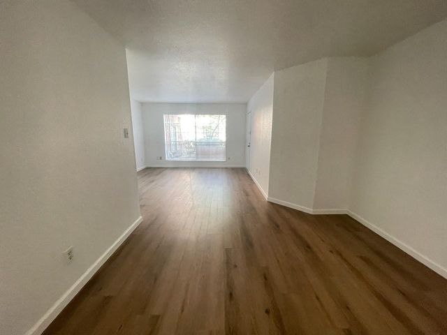 9201 Clarewood Drive 10, Houston, TX 77036