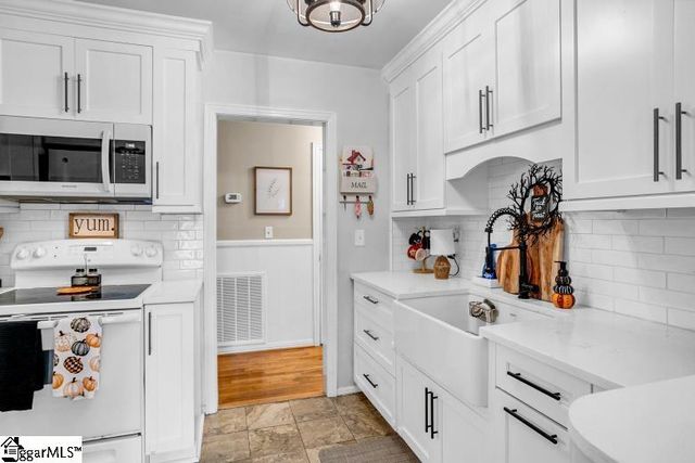 105 Rutledge Avenue, Greenville, SC 29617