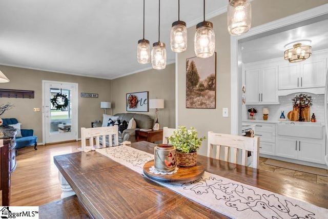 105 Rutledge Avenue, Greenville, SC 29617