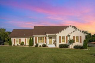195 Spring Creek Ln, Lebanon, TN 37090