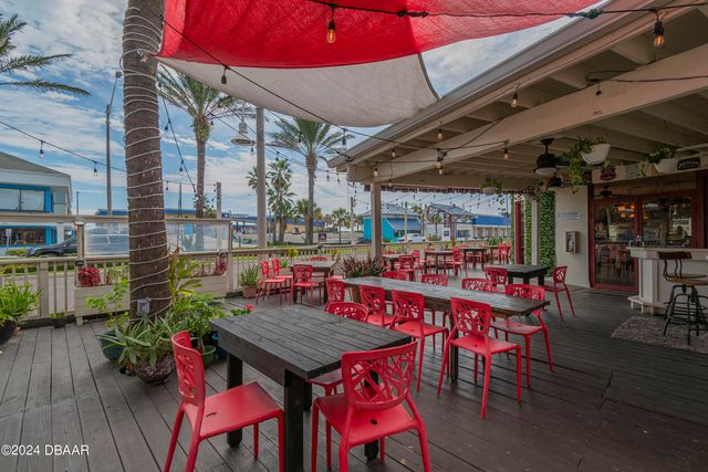 136 S Atlantic Avenue, Daytona Beach, FL 32118