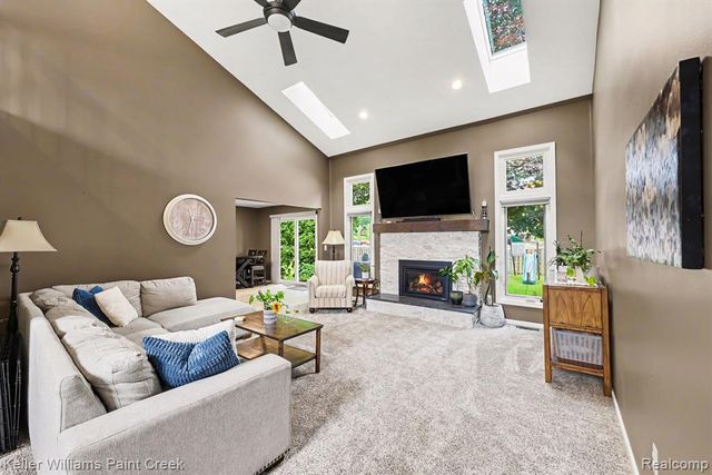 50483 Heatherwood Lane, Utica, MI 48317