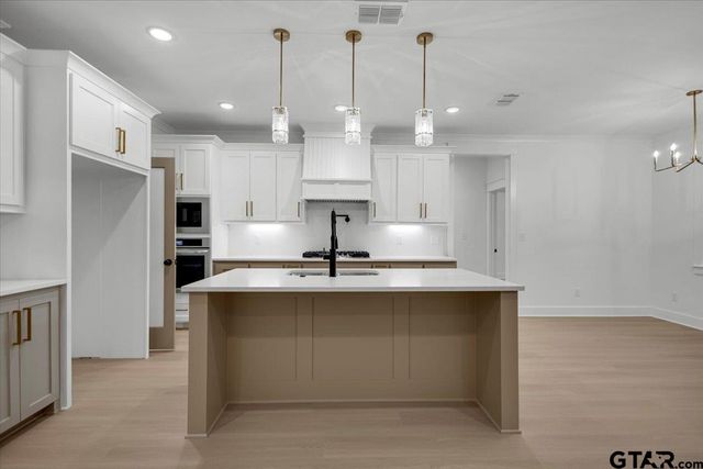 15636 CR 436, Lindale, TX 75771