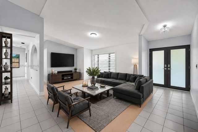 10615 SW 129th Court, Miami, FL 33186