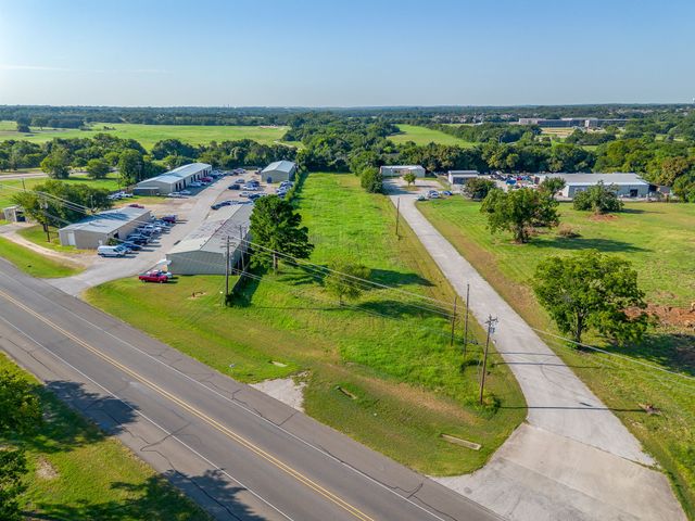1540 E Renfro Street, Burleson, TX 76028